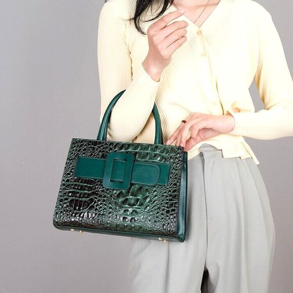 Women's Green Crocodile Pattern Belt Accent With Wallet Satchel Handbag - Picture 2 of 3